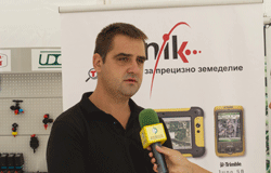 В Добрич „НИК Електроникс” изуми земеделците с хитовите си устройства за работа със селскостопански карти и парцели