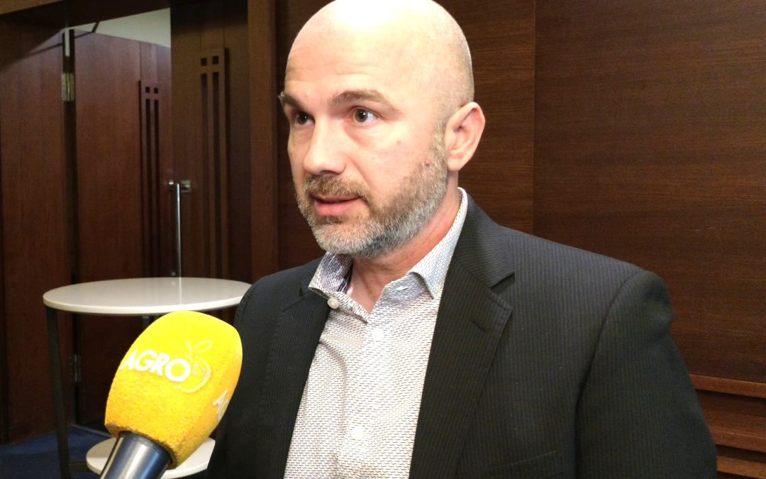 Българските птицевъди в битка за износ и оцеляване